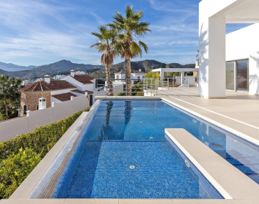 Villa for sale in Los Arqueros, Benahavís - BEMV1242