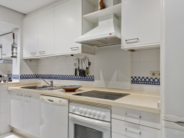 Apartment in Marbella — photo 5
