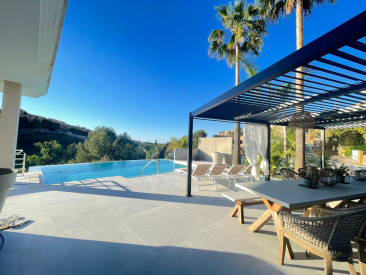 Villa in Marbella — photo 2