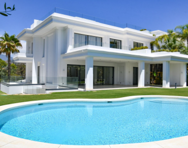 Villa for sale in Marbella Golden Mile, Las Lomas de Marbella, Marbella - 361-12340P
