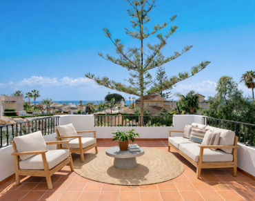 Villa for sale in Marbella East, Las Chapas, Marbella - W-048512