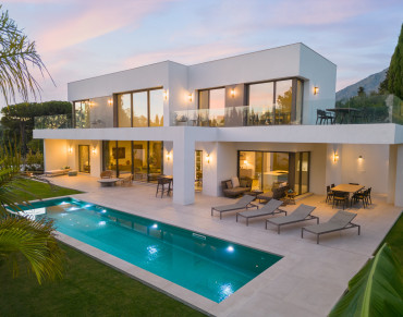 Villa for sale in Marbella Golden Mile, La Carolina, Marbella - PANR-14930