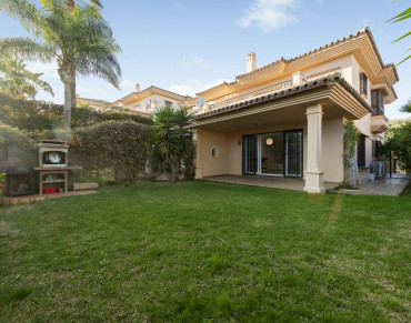 Semi Detached House for sale in Riviera del Sol - ST6243