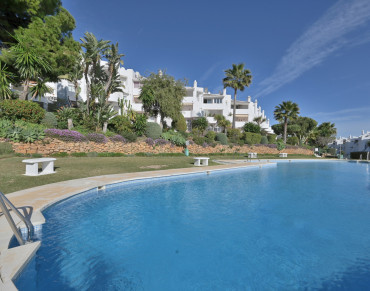 Apartment for sale in Calahonda - ST6240
