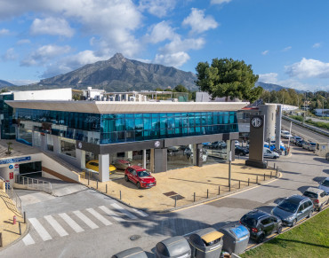 Commercial Premises for sale in Puerto Banús - PANR-16151