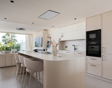 Apartment for sale in Nueva Andalucia, Palacetes Los Belvederes, Marbella - EJ1608