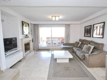 Town House in Cabopino — photo 2