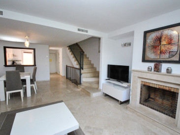 Town House in Cabopino — photo 3