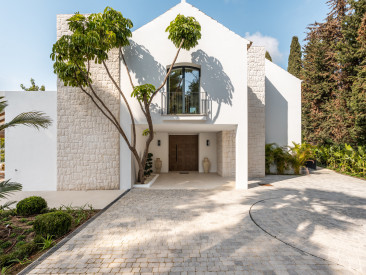Villa in Marbella — photo 2