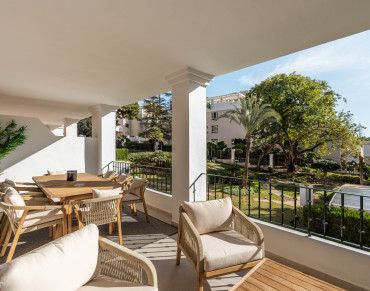 Penthouse for sale in Nueva Andalucia - TA0764