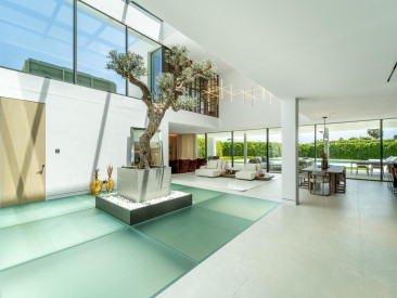 Villa in Marbella — photo 2
