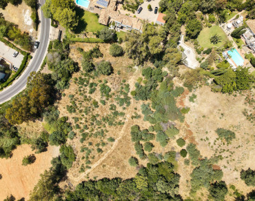 Land for sale in Puerto del Almendro, Benahavis - HRB-01135P