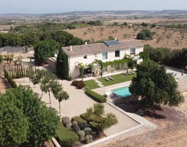 Luxury Finca with Panoramic Views for sale in Algaida
