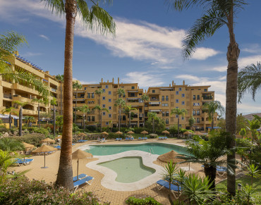 Apartment with Sea Views for sale in San Pedro de Alcantara