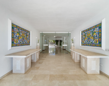 Apartment for sale in Marbella Golden Mile - 318350