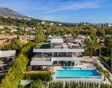 Villa for sale in Nueva Andalucia - 324157