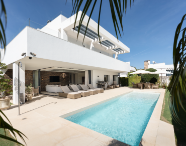 House for sale in San Pedro Playa - W-047MJQ