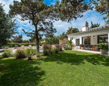 Villa for sale in Marbesa - W-048SB5
