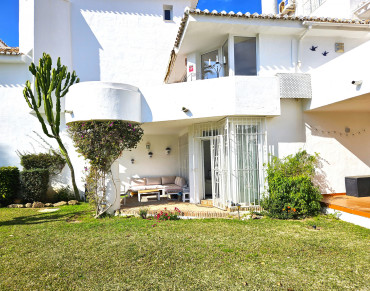 Apartment for sale in Calahonda - RC3011