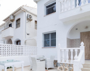 House for sale in La Zenia, Orihuela Costa - MOVE-319