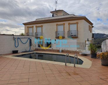 Villa for sale in Puente Don Manuel - HI2304