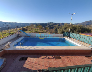 Villa for sale in El Borge - HI2300