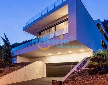 Villa for sale in Nerja - HI1707