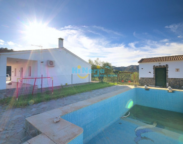 Villa for sale in Comares - HI2021