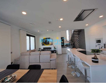 Villa for sale in Nerja - HI0874