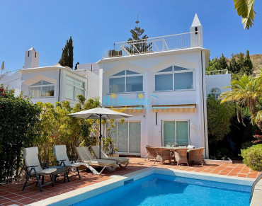 Villa for sale in Nerja - HI1791