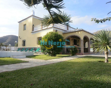 Villa for sale in Nerja - HI0013