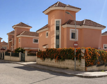 Villa for sale in Sabinillas, Manilva - 3024