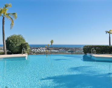 Apartment for sale in Benahavis - R5271130
