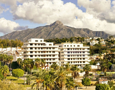 Apartment for sale in Nueva Andalucia - R4907341