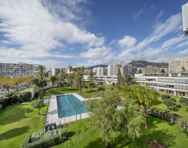 Apartment for sale in Benalmadena Costa - R5299840