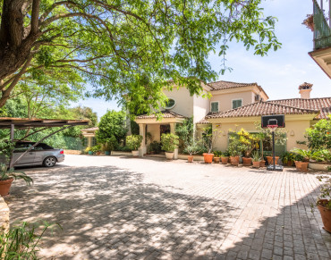 Villa for sale in Sotogrande Alto, Zona F, Sotogrande - NP1659