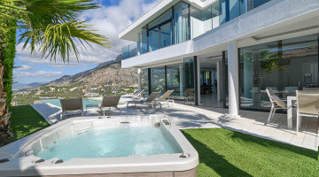 Villa for sale in Altea, Alicante €2.495.000 — photo 3 of 96