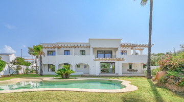 Villa for sale in Benissa, Alicante €2.590.000 — photo 2 of 144