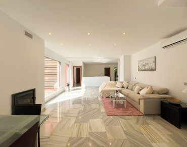 House for sale in Benahavis - R5056258