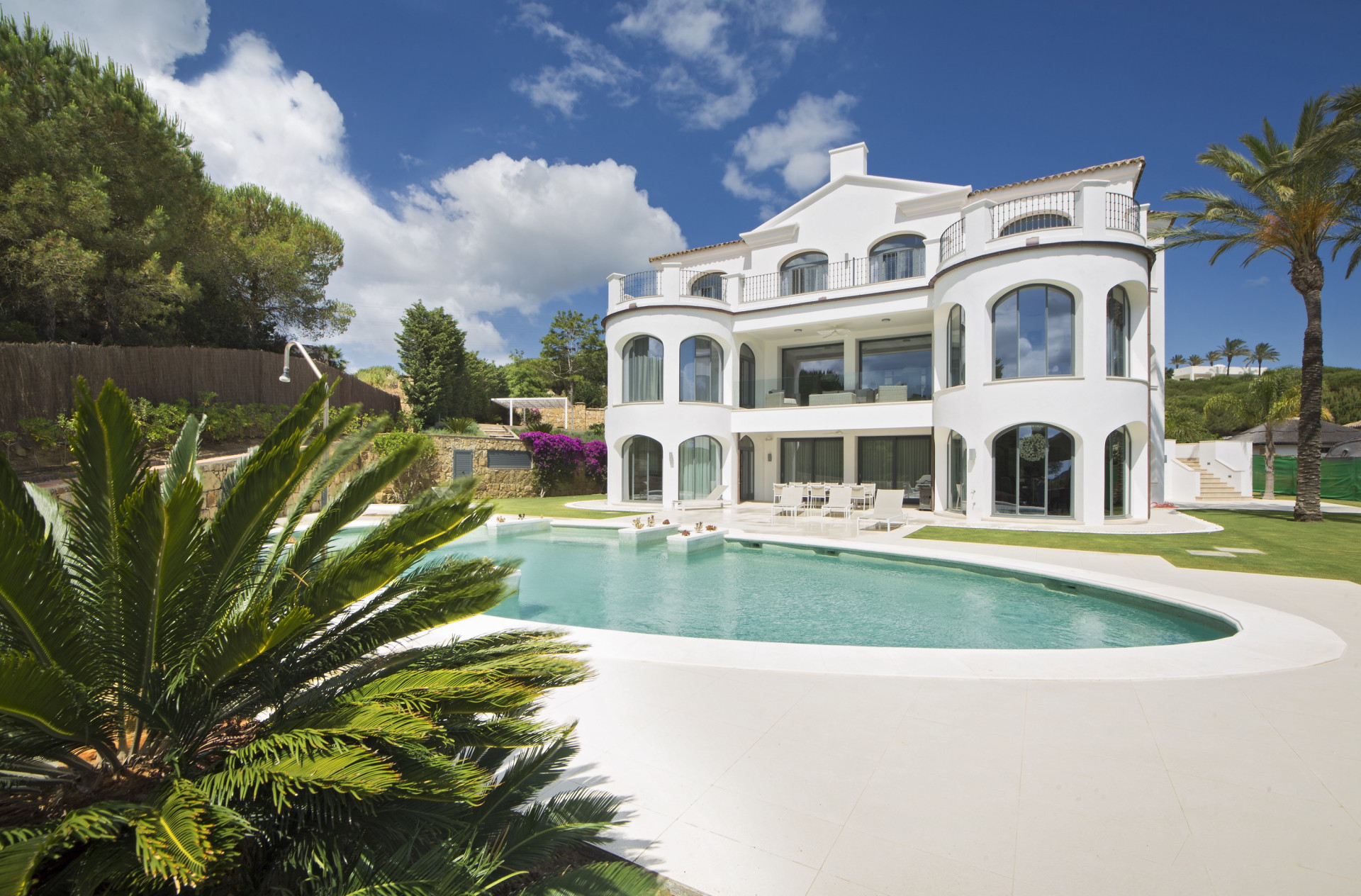 NP1935 - Villa in Sotogrande