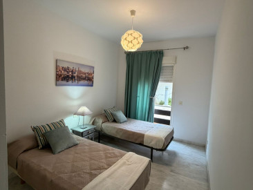 Apartment in Estepona — photo 3