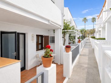 Town House in Manilva — photo 4
