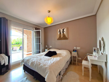Apartment in Benahavis — photo 5