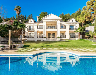 Villa for sale in Marbella Golden Mile, Cascada de Camojan, Marbella - W-02UAYL