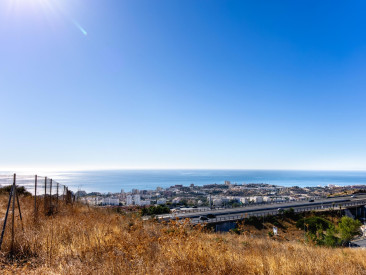 Plot / Land in Benalmádena