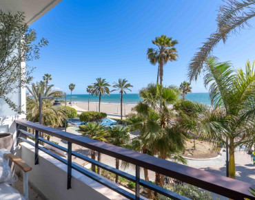 Apartment for sale in Estepona Centro, Estepona - CRK191