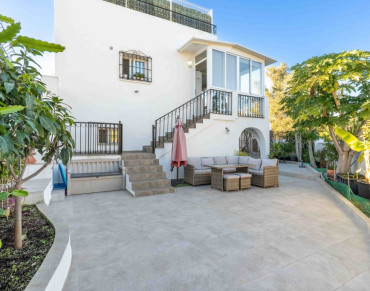 House for sale in Estepona - GAL003
