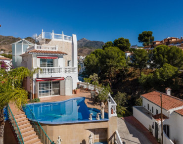 Villa for sale in East Nerja - MEO2532