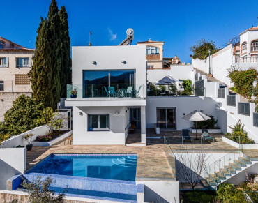 Villa for sale in Nerja - LOP2509E