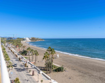 Penthouse for sale in Estepona Centro - PKS238